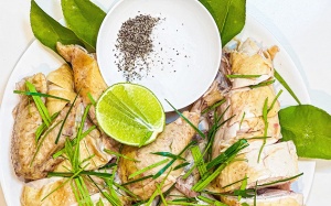 Dấu hiệu cần cắt giảm muối trong bữa ăn ngày Tết 