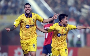 Vòng 10 V.League 2024/25: SLNA ghi điểm trong lòng người hâm mộ