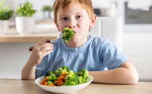 Chế độ dinh dưỡng để trẻ vui, khỏe ngày Tết