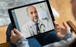 Cách phòng tránh tiếp nhận thông tin sức khỏe sai lệch từ deepfake