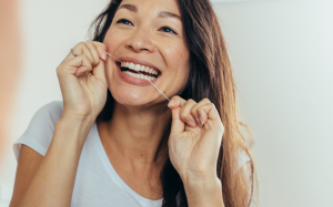 Cách khắc phục chảy máu nướu khi dùng chỉ nha khoa