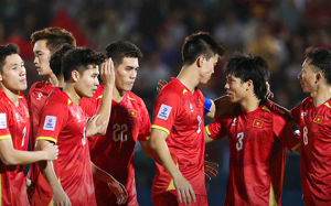 ĐT Việt Nam hạ Lào 5-0, tiền đạo vẫn là vấn đề khó giải 