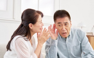 Nghe kém không chỉ là vấn đề thính giác