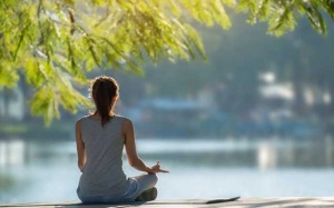 Mách bạn 2 cách giảm đau lưng dưới hiệu quả