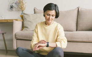 Phụ nữ cần biết gì về tình trạng trống ngực trong độ tuổi mãn kinh?