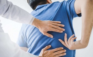 Làm gì để phòng ngừa đau cột sống?