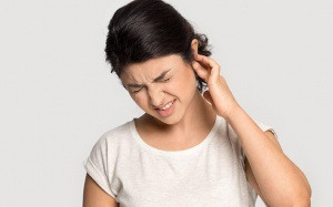 Đừng chủ quan với ù tai trái kéo dài