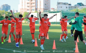 ĐT Việt Nam chia tay 2 cầu thủ đầu tiên, chờ Công Phượng bình phục