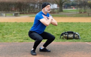 3 bài tập sức mạnh giúp bạn có một giấc ngủ ngon