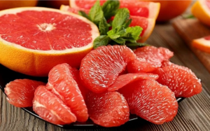 Ăn bưởi giúp bổ sung kali và điều hòa huyết áp