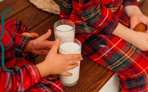 Đồ uống tốt và không tốt trước khi đi ngủ