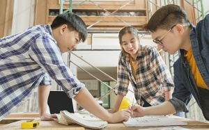 Tử vi thứ Ba (17/6/2025): Sư Tử nên học hỏi từ mọi người xung quanh