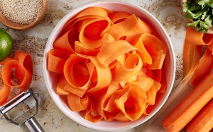 Salad cà rốt đẹp da chỉ mất 10 phút chuẩn bị