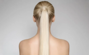 Cột tóc đuôi ngựa thường xuyên có thể gây đau đầu, đau cổ?