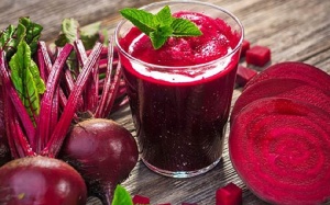 Nước ép củ dền tốt cho sức khỏe tim mạch 
