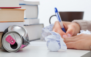 Những điều cần biết khi dùng đồ uống tăng lực thường xuyên