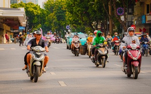 Bắc Bộ ngày nắng nóng, tối mưa dông