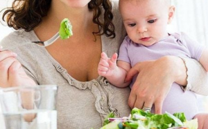 Mẹ nên và không nên ăn gì trong thời gian cho con bú?