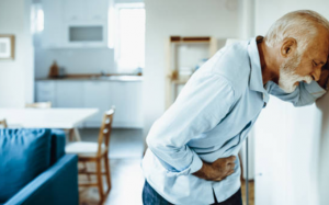 Viêm đường tiết niệu nguy hiểm thế nào với người cao tuổi?