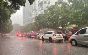 Áp thấp nhiệt đới sắp hình thành trên biến Đông, nhiều nơi mưa lớn