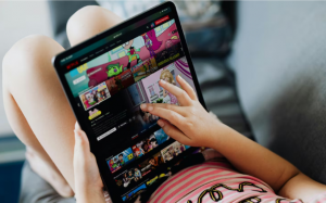 Nhìn màn hình càng nhiều, nguy cơ mắc bệnh tim mạch càng cao 