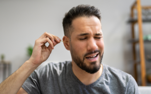 Dấu hiệu bất thường ở tai đang muốn cảnh báo bạn điều gì?