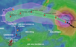 Bão RAGASA sắp vào Biển Đông, hướng di chuyển khó lường