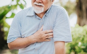 Người bị hẹp van tim nên vận động ra sao?