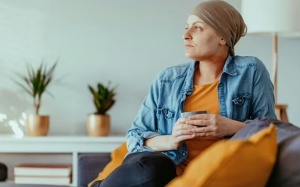 Dấu hiệu cảnh báo bạn có thể bị ung thư đại tràng 