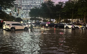 Cảnh báo ngập lụt nhiều nơi do mưa lớn