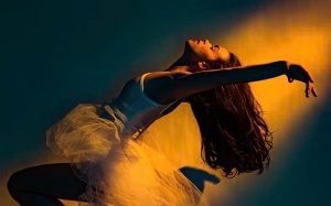 Khiêu vũ: Sức mạnh tinh thần từ những bước nhảy đồng điệu