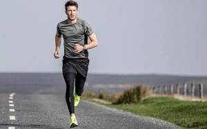 Bí quyết tăng sức bền, ngừa chấn thương khi chạy bộ