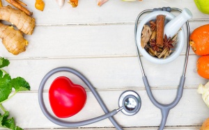 Bị hở van tim 3 lá 2/4 nên ăn uống, tập luyện thế nào?