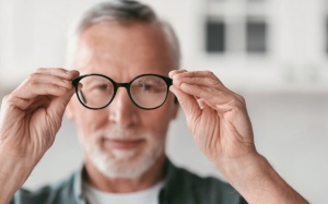 Các triệu chứng ban đầu, dễ nhận biết biến chứng mắt do đái tháo đường