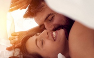 Sau kết hôn, một tuần “yêu” mấy lần là đủ?