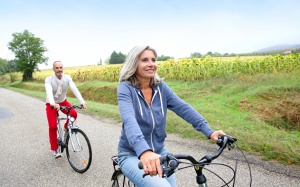 Tập luyện nhẹ nhàng - bí quyết giảm đau cho người bệnh viêm xương khớp