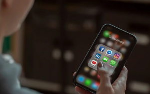 Lợi ích cho sức khoẻ tinh thần khi giảm thời gian “lướt mạng”