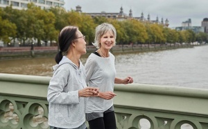 Bí quyết tăng cường sức khỏe xương ở tuổi trung niên