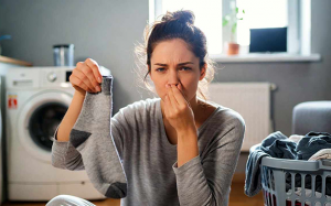 Vì sao nên thay tất mỗi ngày?