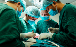 Phẫu thuật thành công dị tật hộp sọ cho trẻ 5 tháng tuổi