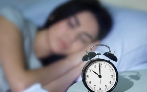 2 mẹo cải thiện giấc ngủ dựa trên bằng chứng khoa học