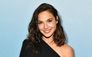 Bí quyết giúp làn da của diễn viên Gal Gadot luôn mịn màng và rạng rỡ