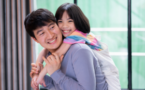 5 yếu tố quan trọng trong mối quan hệ giữa cha và con gái