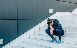 Tại sao bạn bị hụt hơi, tim đập nhanh khi leo cầu thang?