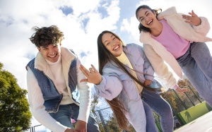 Tử vi thứ Sáu (6/2/2026): Cự Giải muốn mọi người luôn được vui vẻ