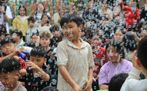 Bảo vệ sức khỏe trẻ em trong những ngày Tết