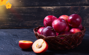 Lợi ích của quả mơ và mận đối với hệ tiêu hóa sau Tết?