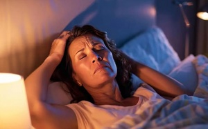 Tại sao chúng ta lại đổ mồ hôi khi ngủ?