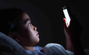 Trẻ đối mặt nguy cơ mắc bệnh từ thói quen hàng ngày