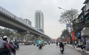 Cuối tuần miền Bắc trời nhiều mây, Nam Bộ nắng nóng